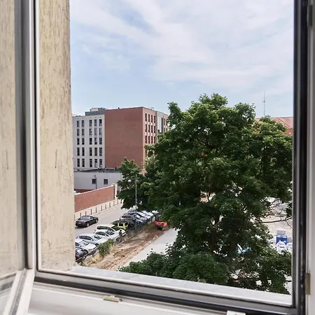 Museum Square By Renters *